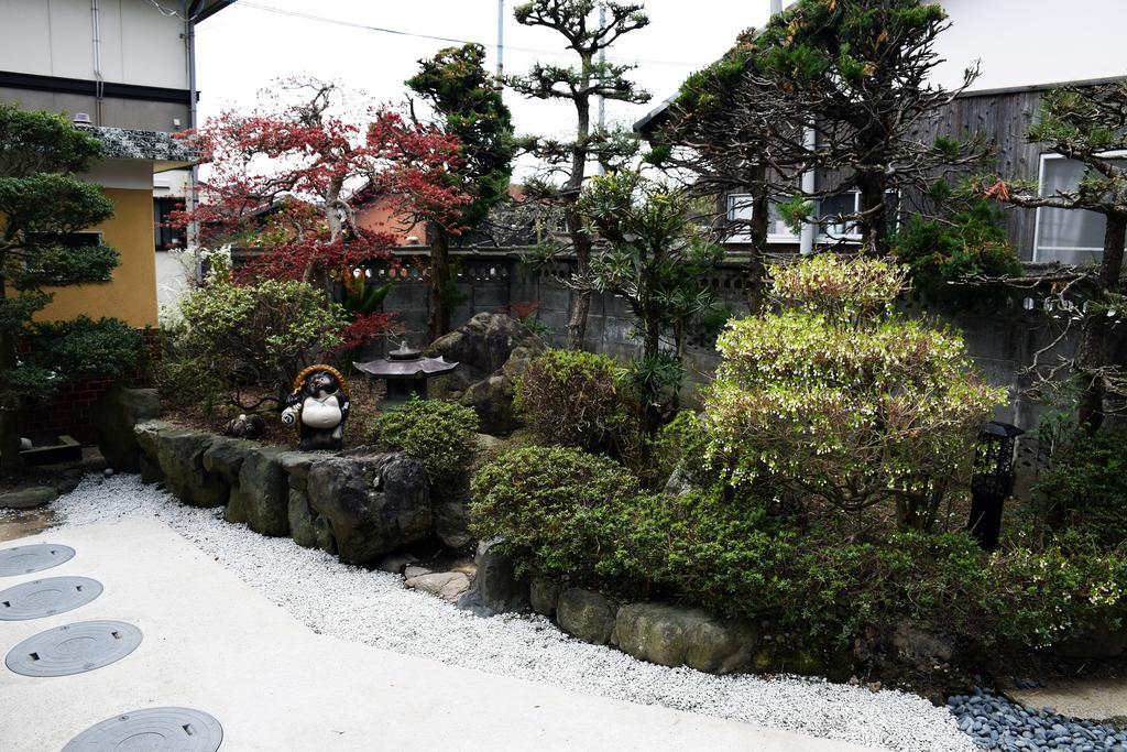 Guesthouse En โอมิฮะจิมัง ภายนอก รูปภาพ