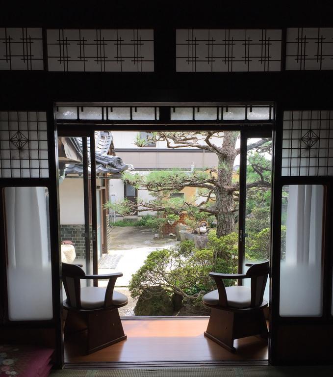 Guesthouse En โอมิฮะจิมัง ภายนอก รูปภาพ